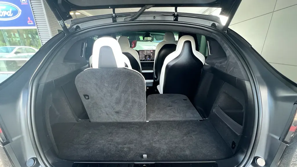 2022 Tesla Model X Plaid