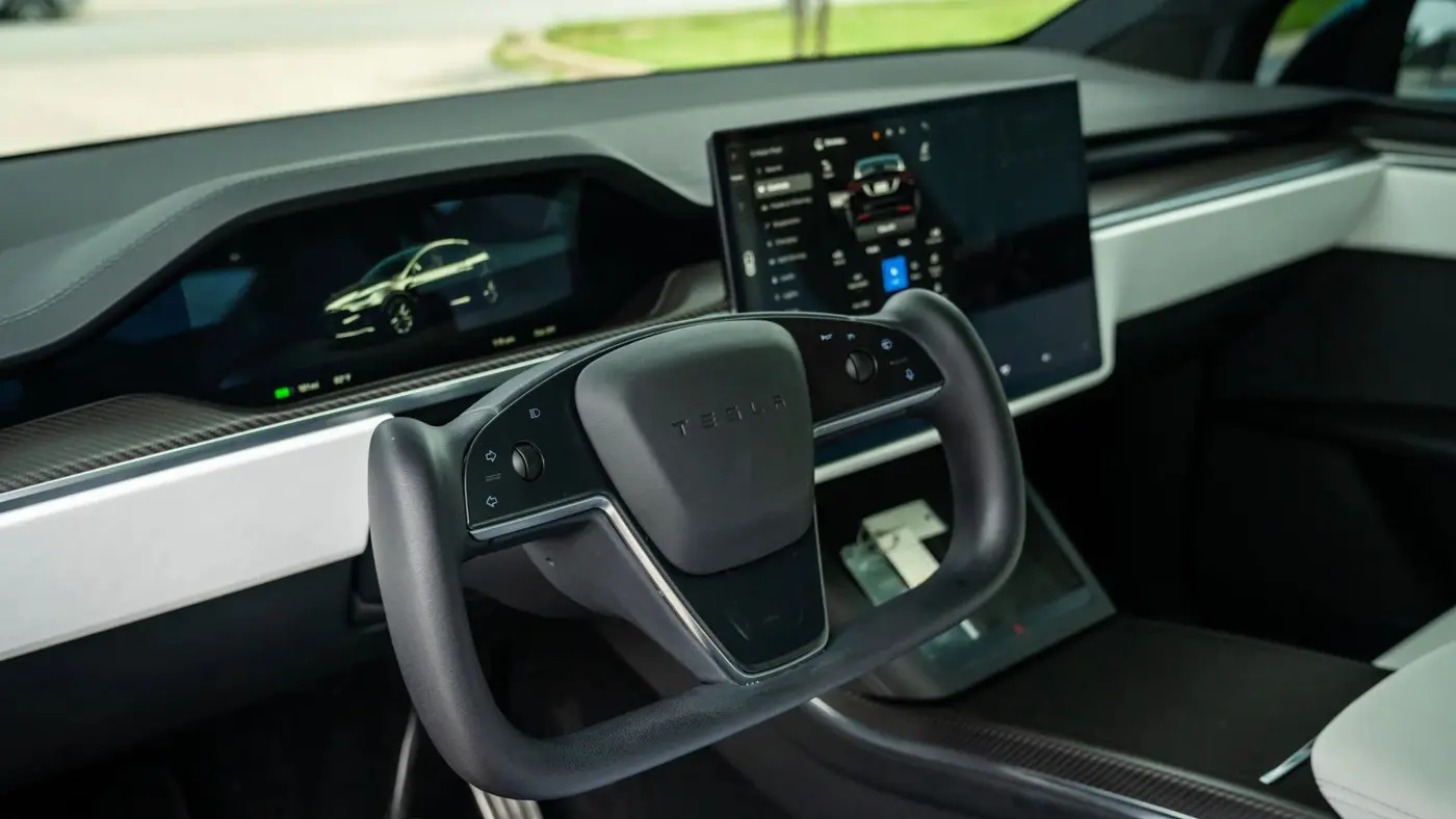 2022 Tesla Model X Plaid