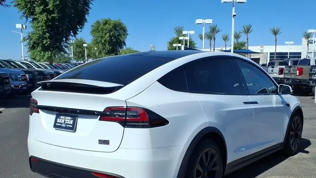 2023 Tesla Model X Plaid