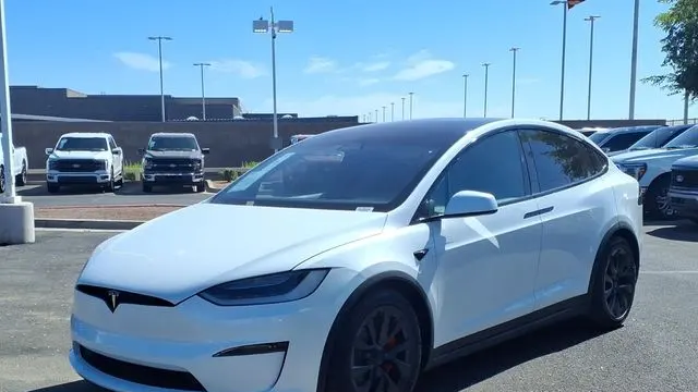 2023 Tesla Model X Plaid