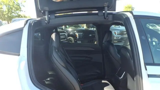 2023 Tesla Model X Plaid