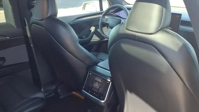 2023 Tesla Model X Plaid