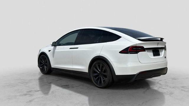 2022 Tesla Model X Plaid