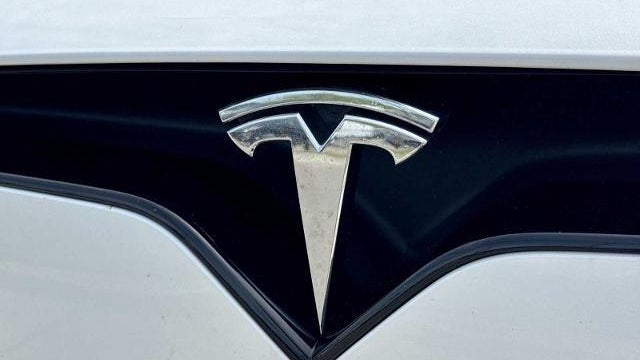 2022 Tesla Model X Plaid