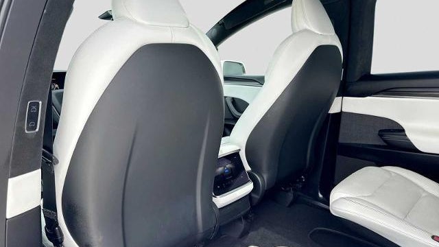 2022 Tesla Model X Plaid