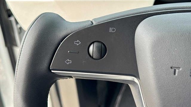 2022 Tesla Model X Plaid