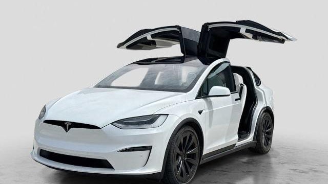 2022 Tesla Model X Plaid