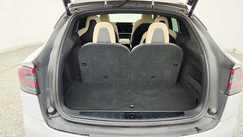 2022 Tesla Model X Plaid