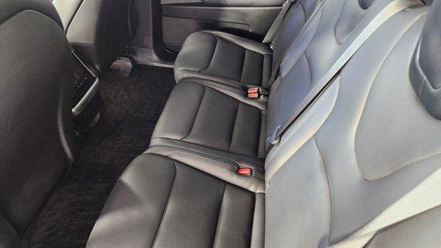 2022 Tesla Model X Base
