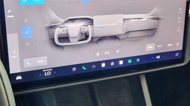 2022 Tesla Model X Base