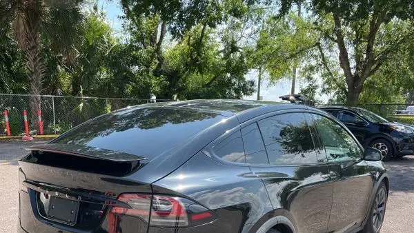 2023 Tesla Model X Base