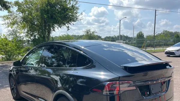 2023 Tesla Model X Base
