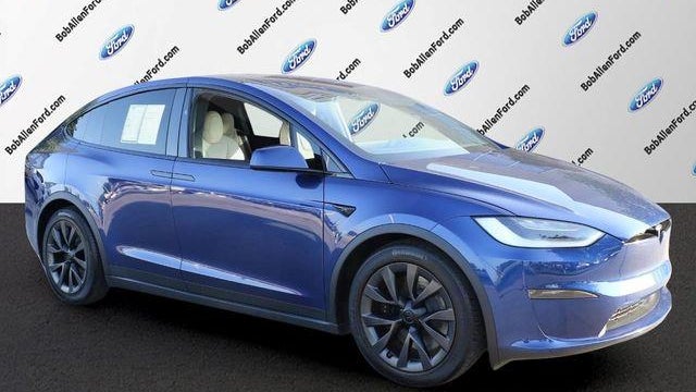 2023 Tesla Model X Base