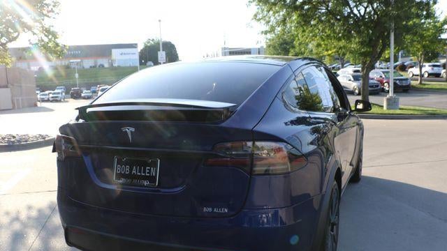 2023 Tesla Model X Base