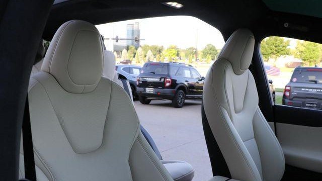 2023 Tesla Model X Base