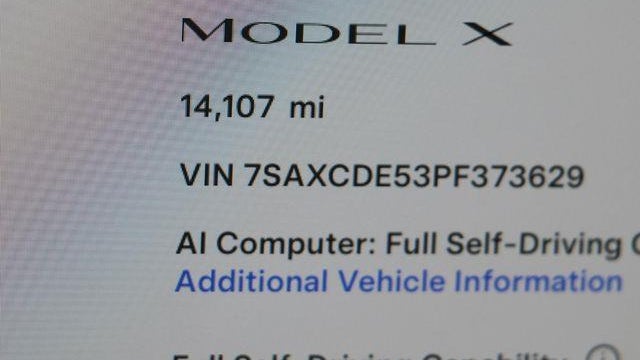 2023 Tesla Model X Base