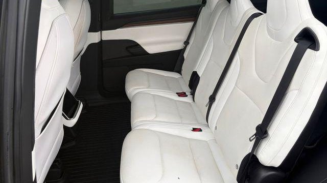 2022 Tesla Model X Base