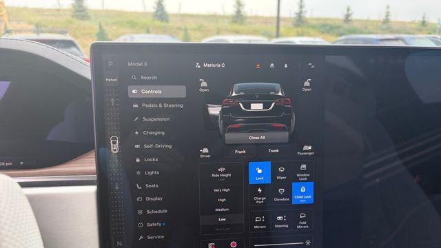 2022 Tesla Model X Base