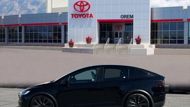 2023 Tesla Model X Base