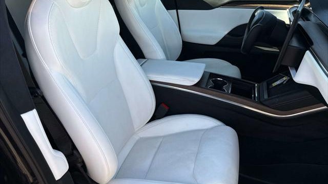 2023 Tesla Model X Base