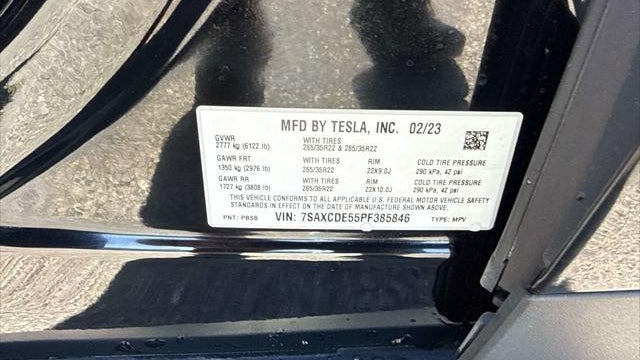 2023 Tesla Model X Base