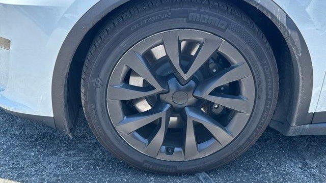 2023 Tesla Model X Base