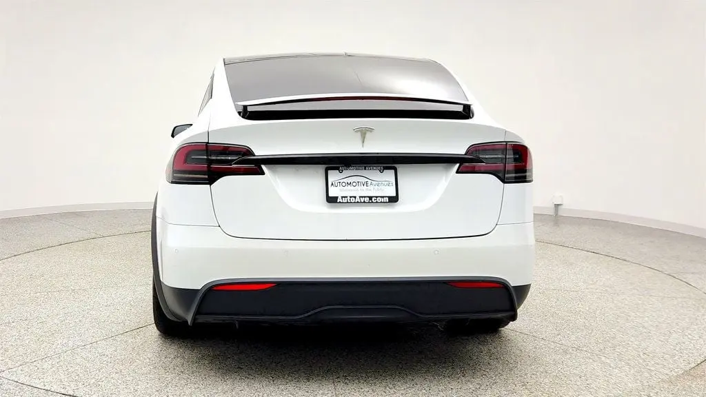 2022 Tesla Model X Base