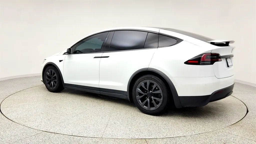 2022 Tesla Model X Base