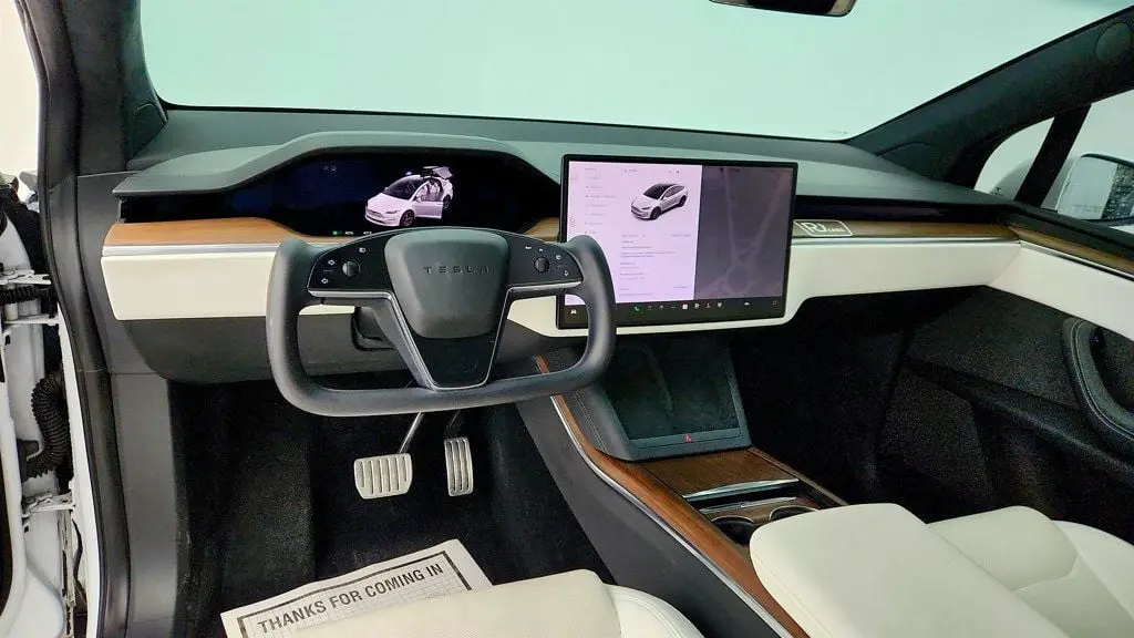 2022 Tesla Model X Base