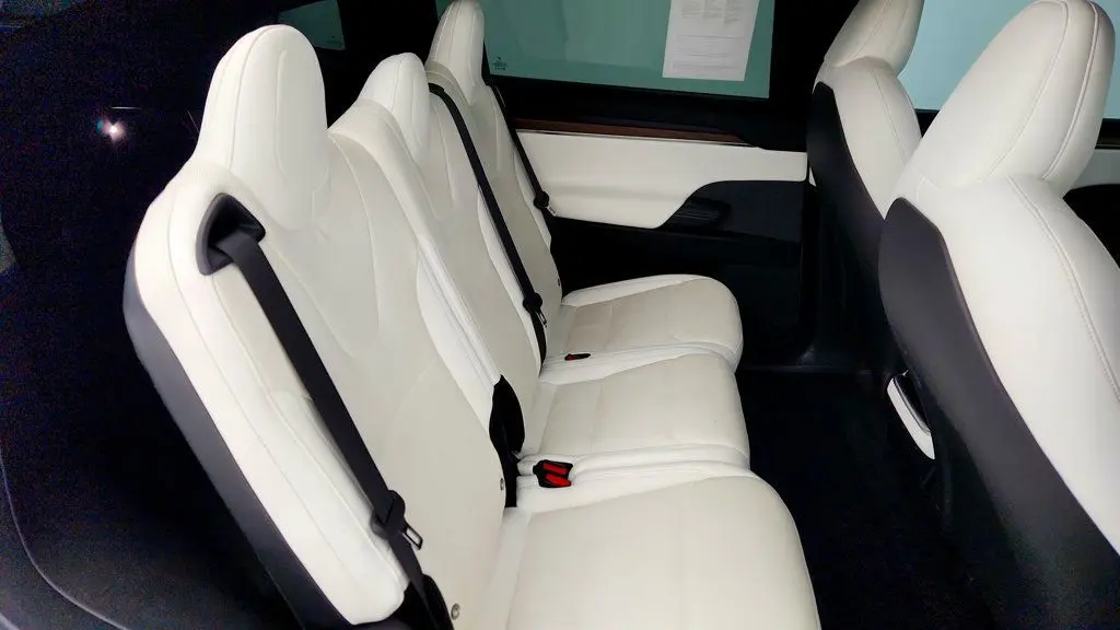 2022 Tesla Model X Base