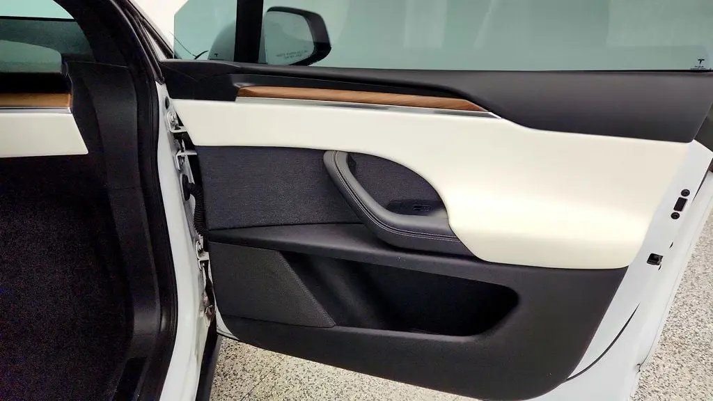 2022 Tesla Model X Base