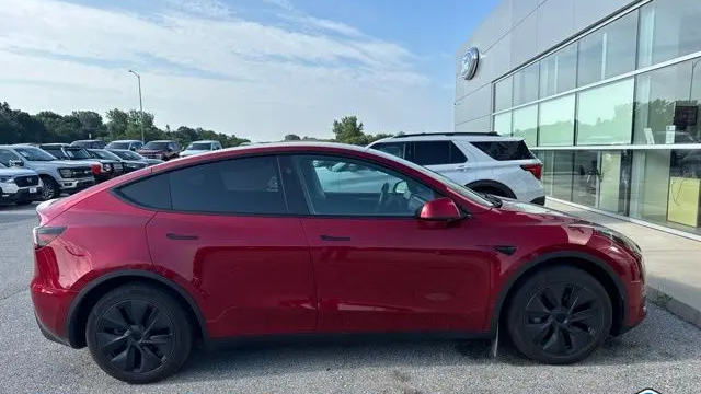 2024 Tesla Model Y Long Range
