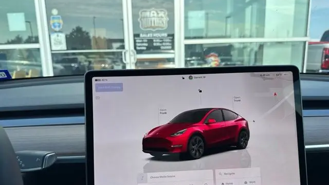 2024 Tesla Model Y Long Range