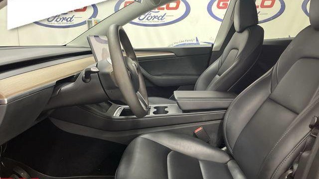 2023 Tesla Model Y Base