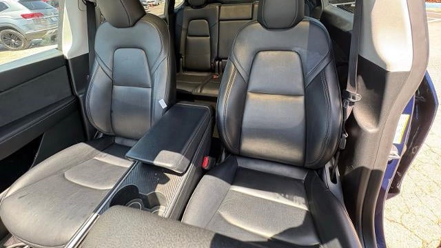 2023 Tesla Model Y Base