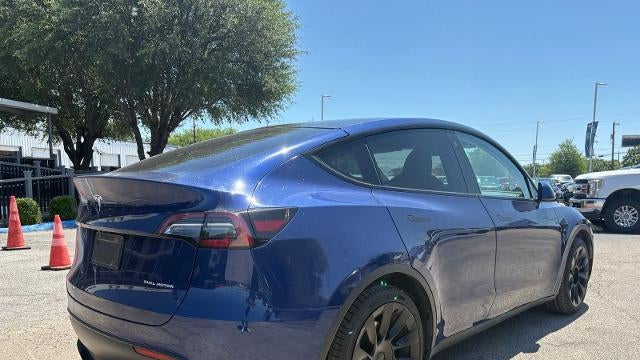 2023 Tesla Model Y Base