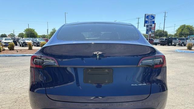 2023 Tesla Model Y Base