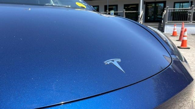 2023 Tesla Model Y Base