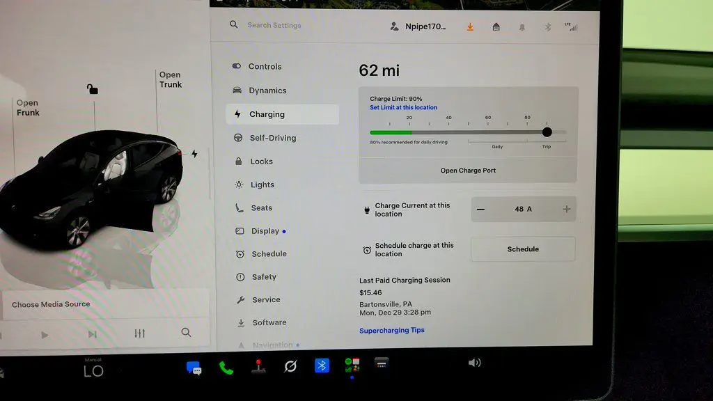 2023 Tesla Model Y Base