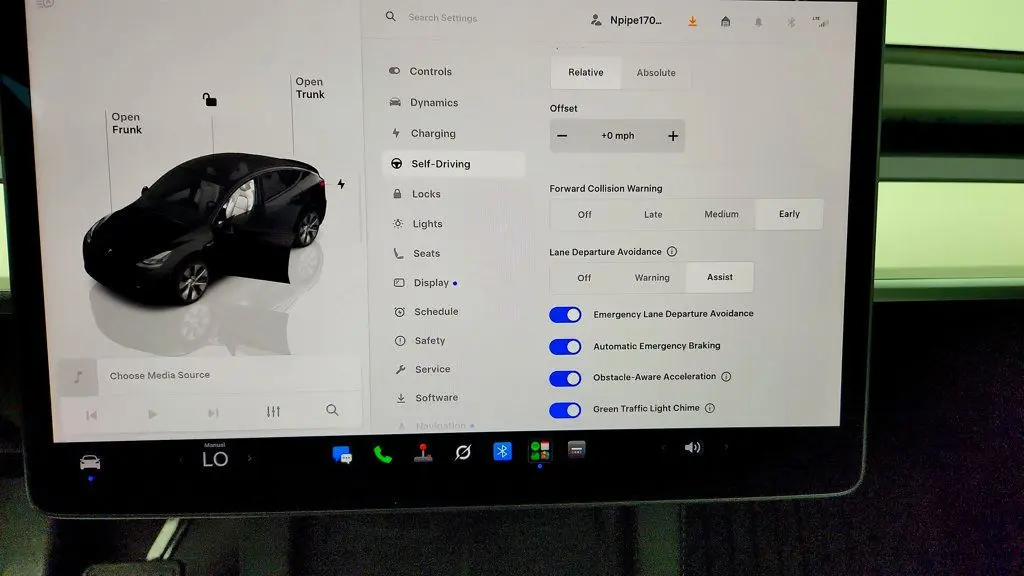 2023 Tesla Model Y Base