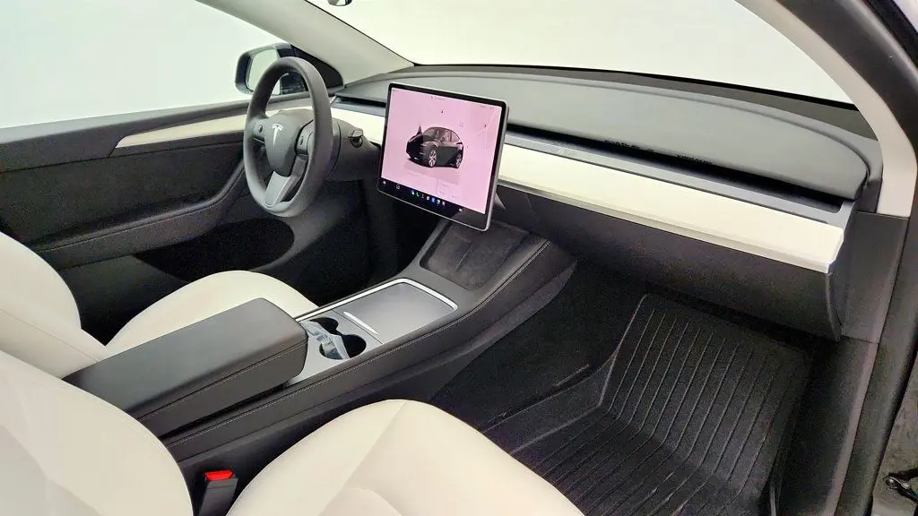 2023 Tesla Model Y Base