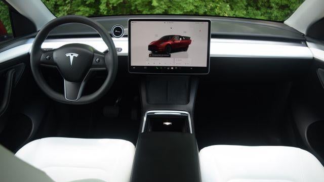 2023 Tesla Model Y Base