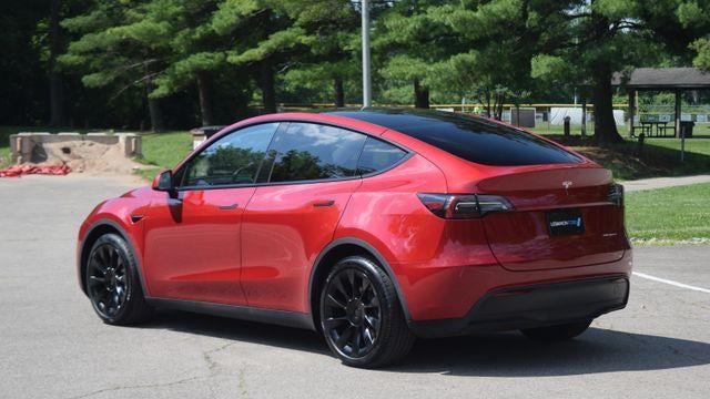 2023 Tesla Model Y Base