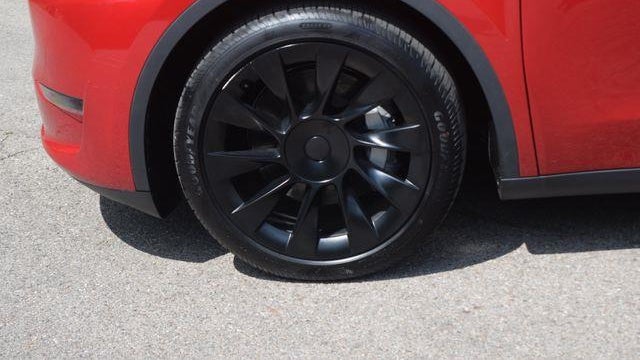 2023 Tesla Model Y Base