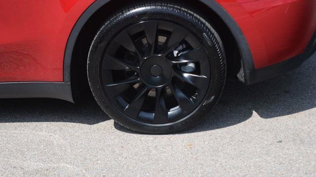 2023 Tesla Model Y Base