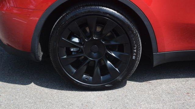 2023 Tesla Model Y Base