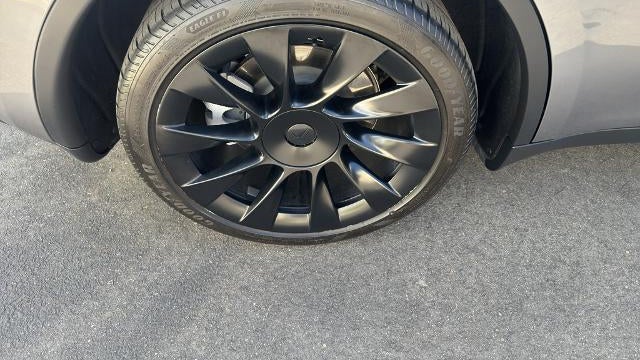 2025 Tesla Model Y Long Range