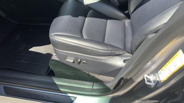 2025 Tesla Model Y Long Range