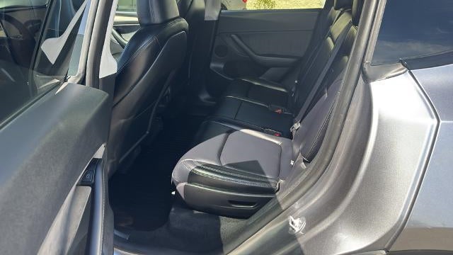 2025 Tesla Model Y Long Range