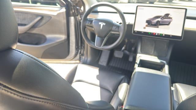 2025 Tesla Model Y Long Range